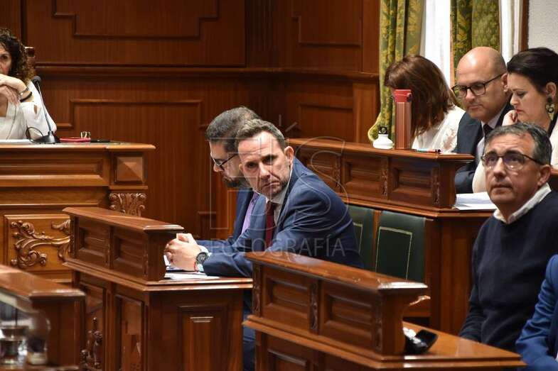 Concejales del Gobierno en el último pleno presencial celebrado el pasado mes de febrero (Foto TA)